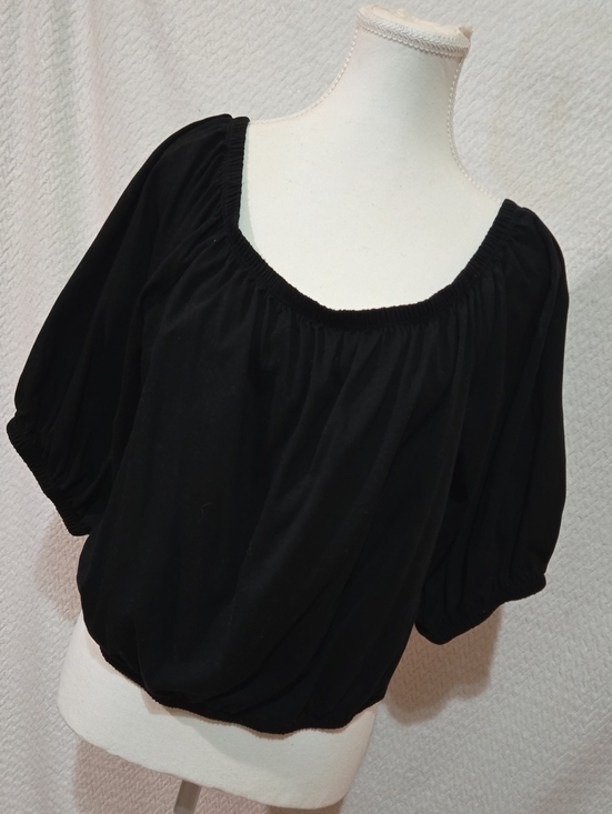 Old Navy Tops - Old Navy Black Puff Sleeve Scoop-Neck Blouse
